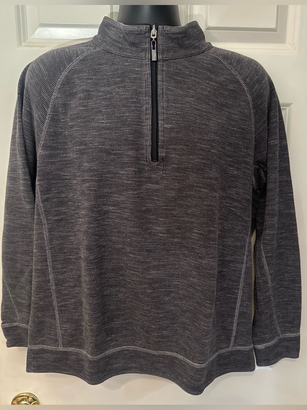 Tommy Bahama Men's Charcoal 1/4 Zip pullover